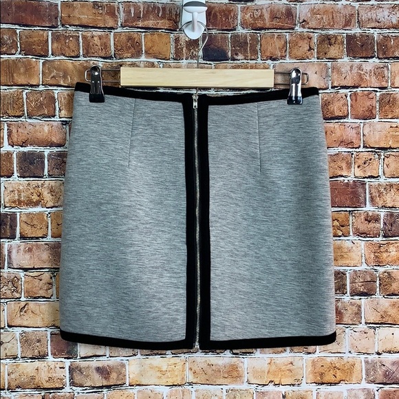 🖤 JOA Los Angeles Piped Mini Skirt - Picture 2 of 4